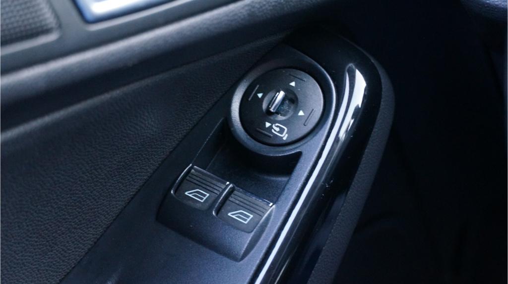 Ford Fiesta 1.0 ecoboost titanium rijklaar incl garantie