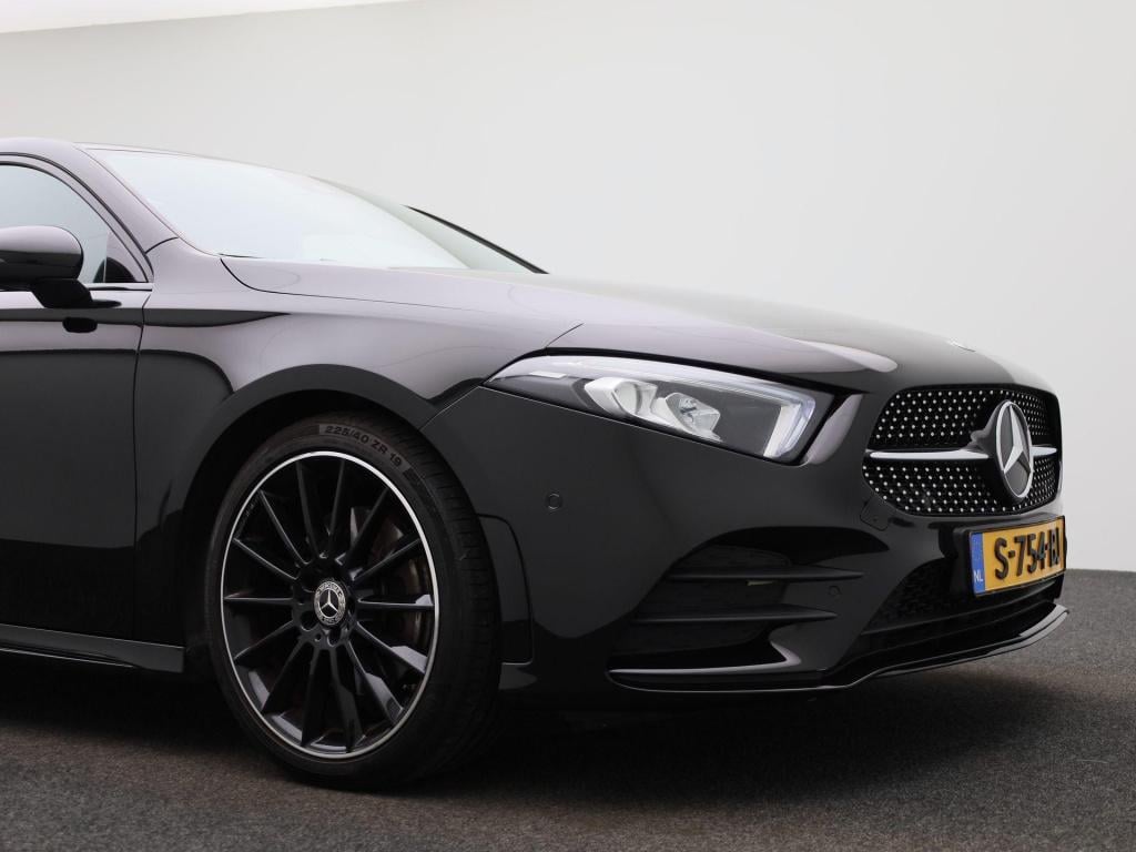Mercedes-Benz A-Klasse 250 premium | automaat | panorama dak | virtual cock