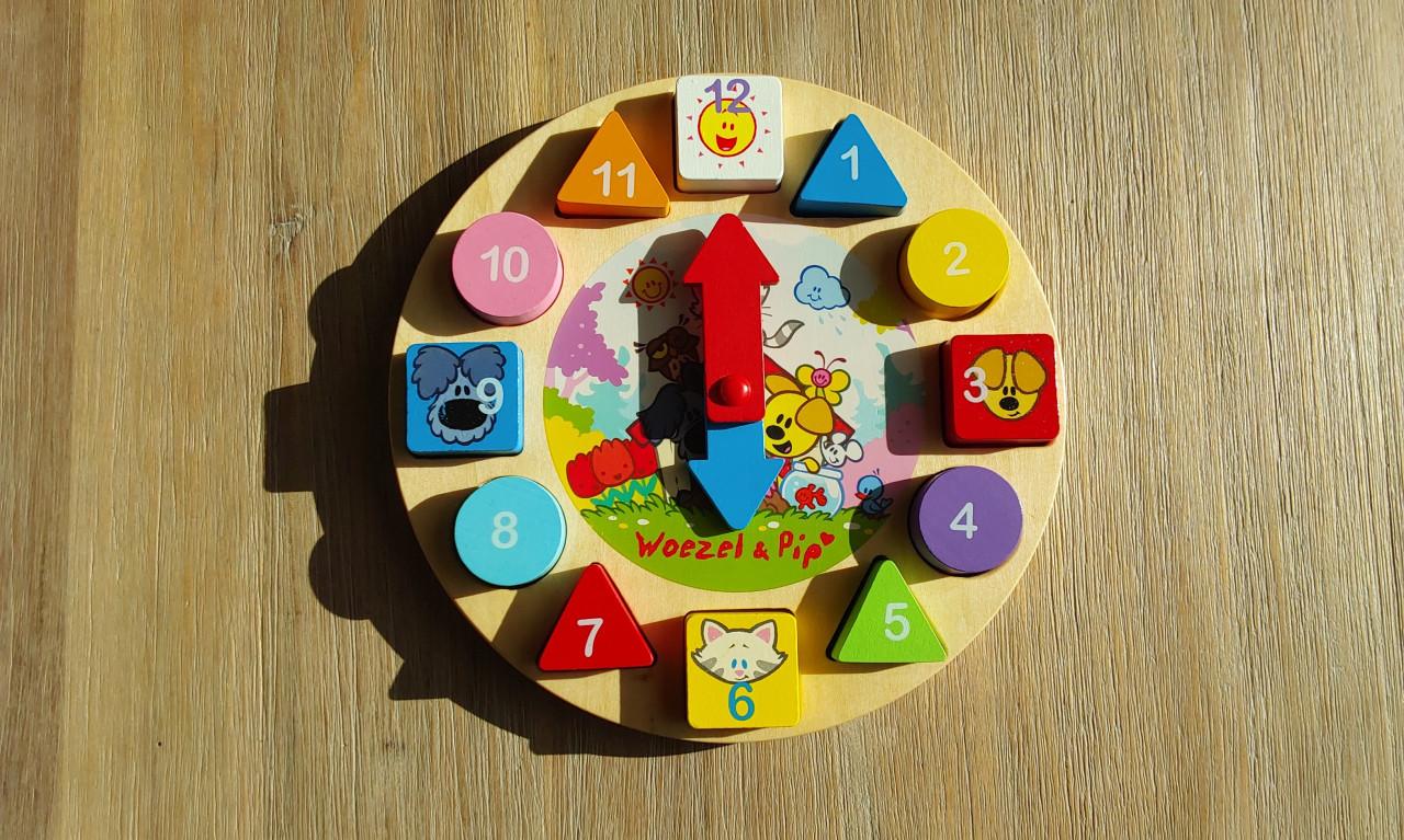 Woezel en Pip houten puzzelklok