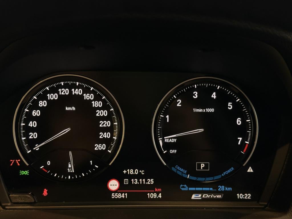 BMW X1 xdrive25e high executive m-sport | led | afn trekhaak | stoelverwarm