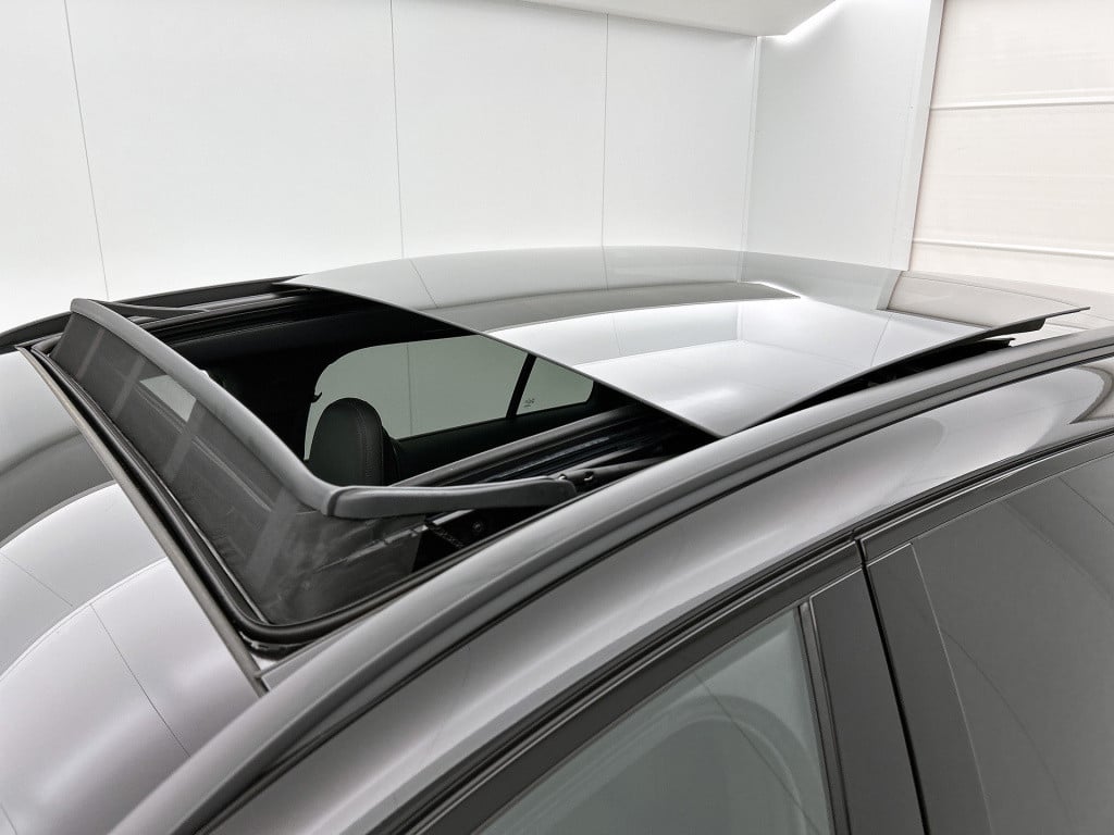Mercedes-Benz E-Klasse estate 300 e sport edition | trekhaak | nightpakket 