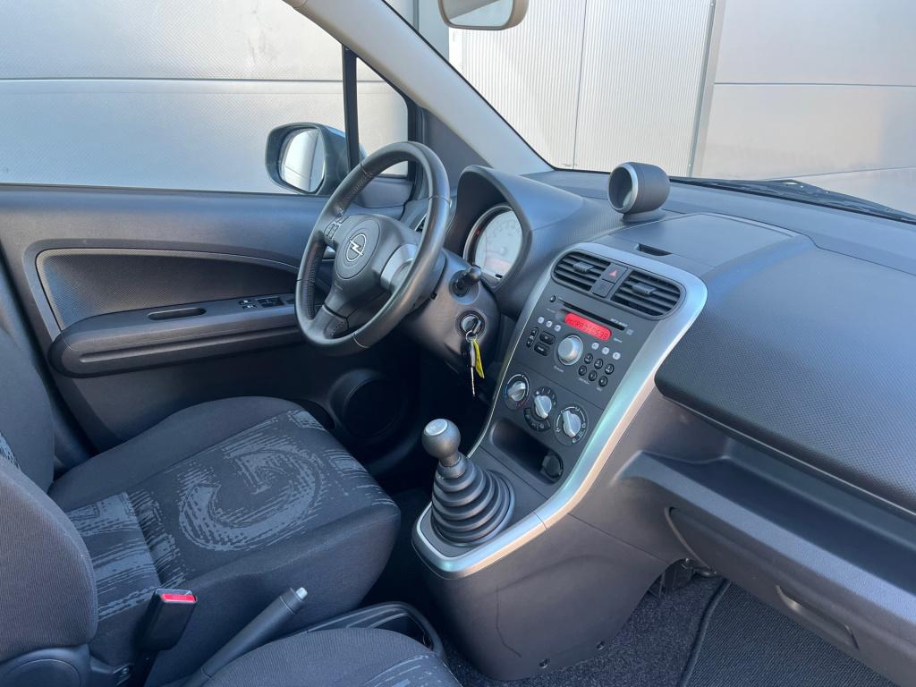 Opel Agila 1.0 edition lage km stand