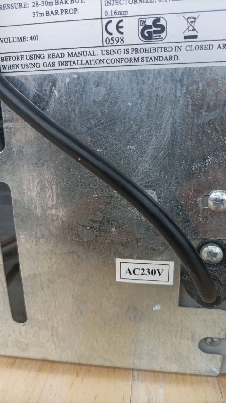 Koelbox 40 liter (werkt op gas, 12V en 230V)