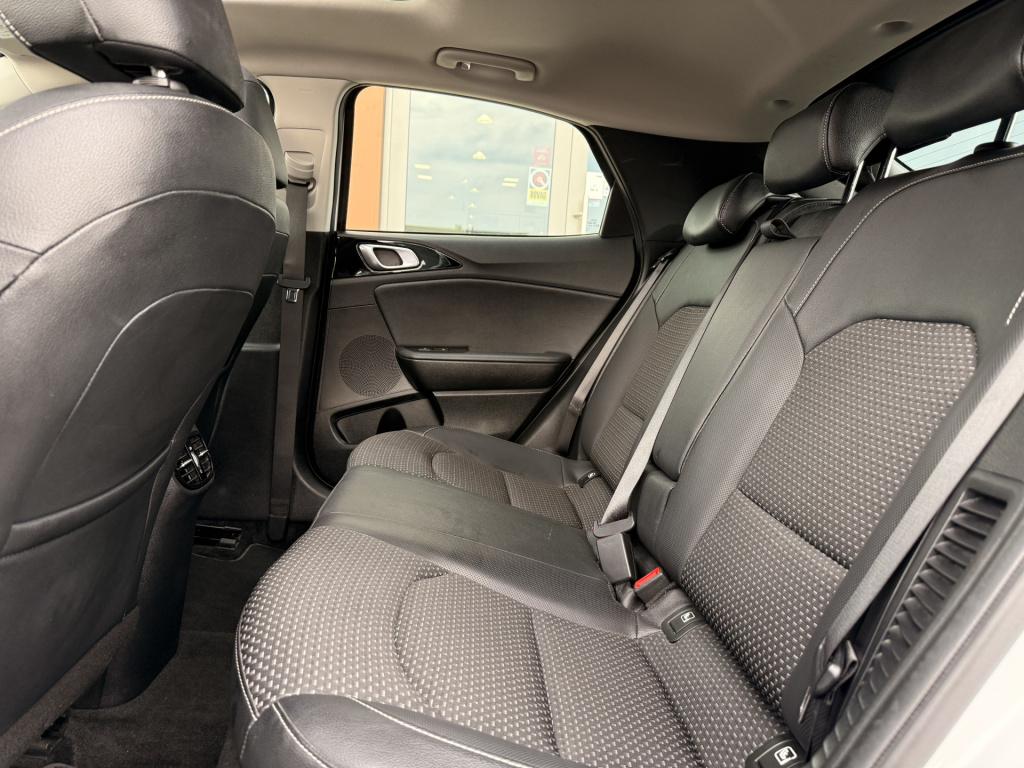 Kia Xceed 1.6 gdi phev dynamicplusline | pano | trekhaak | stoel/stuur verw