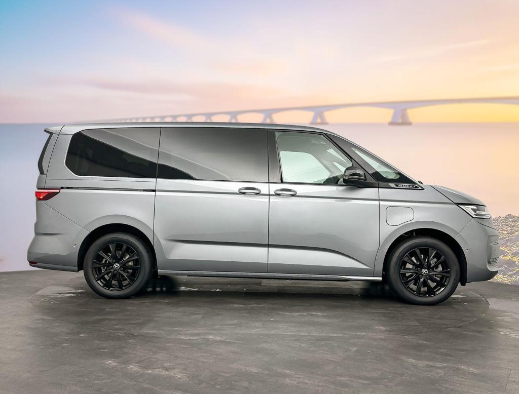 Volkswagen Multivan bedrijfswagens 1.5 ehybrid l2 bulli edition 4motion 180