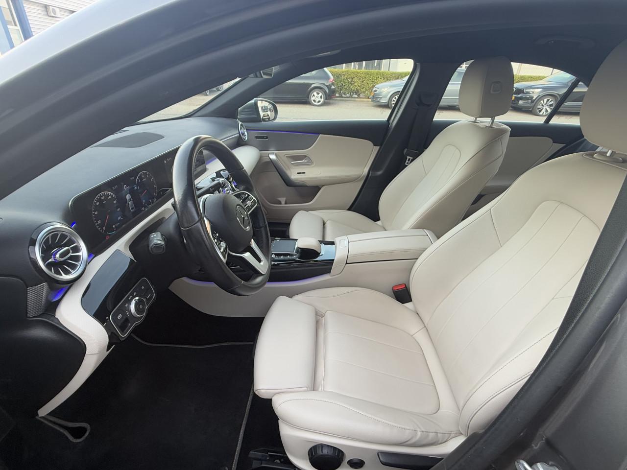 Mercedes-Benz A-klasse - 180 Business Solution Luxury | Wit Leder | Sfeer