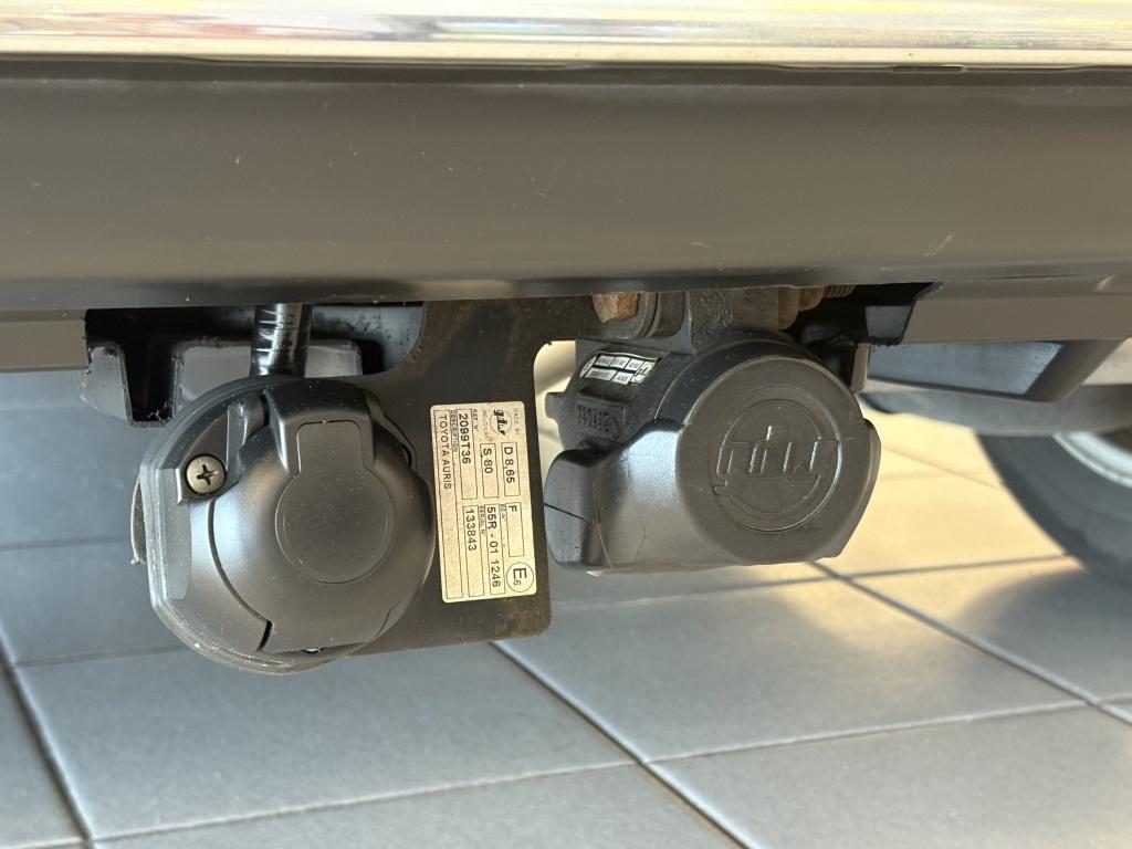 Toyota Auris 1.2t energy plus | trekhaak |