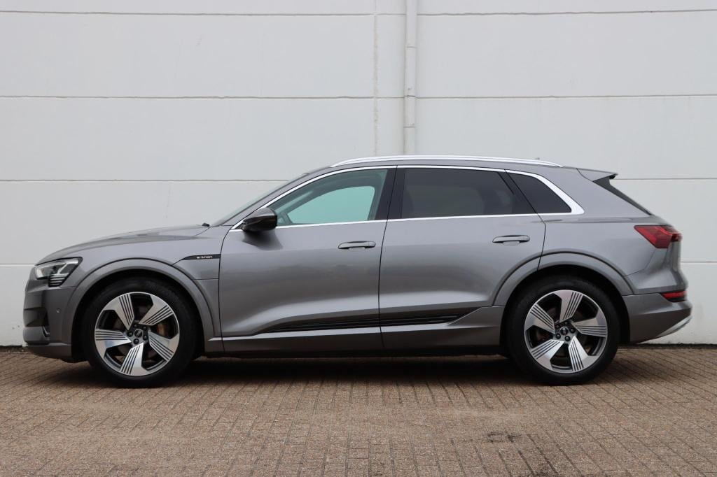 Audi E-tron 50 quattro advanced edition plus 71 kwh | soh 95,1% |