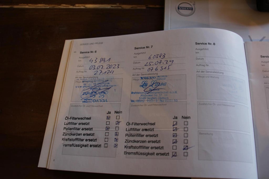 Volvo V40 1.5 t2 momentum automaat - actieprijs: €17.735,- t/m 20 augustus!