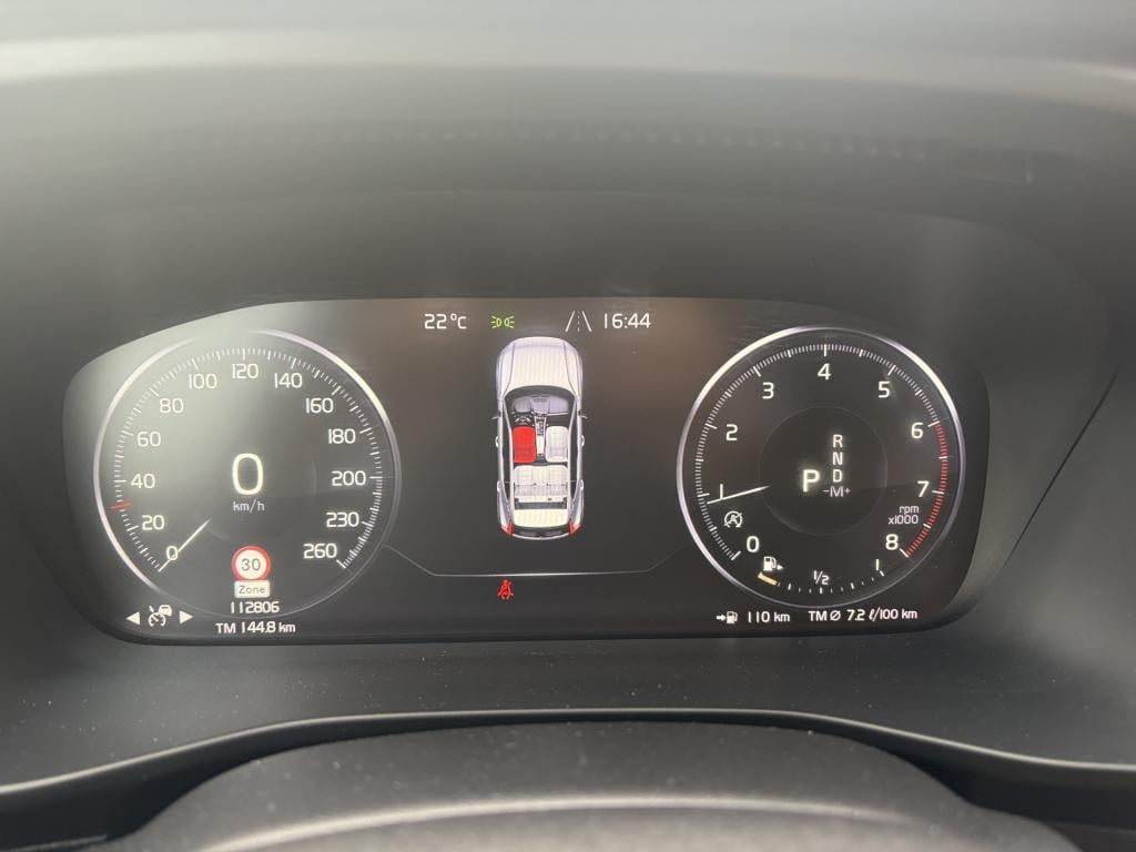 Volvo XC40 2.0 t4 inscription automaat | leer | pano | 19''