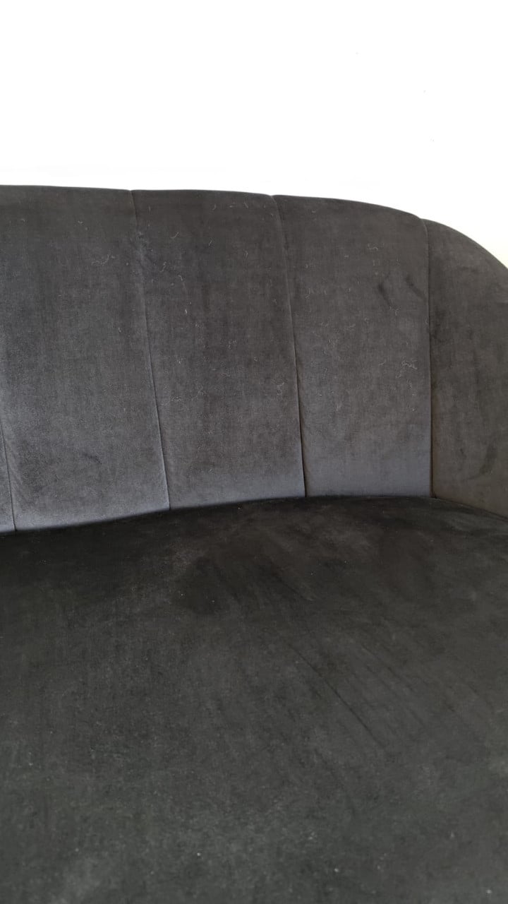MOOI ZWART FLUWELEN BANKJE