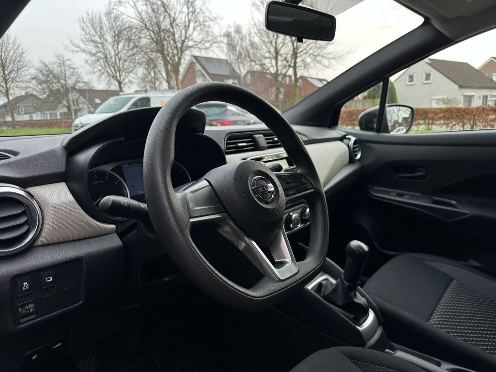 Nissan Micra 1.0l visia // black edition //23.000km! //