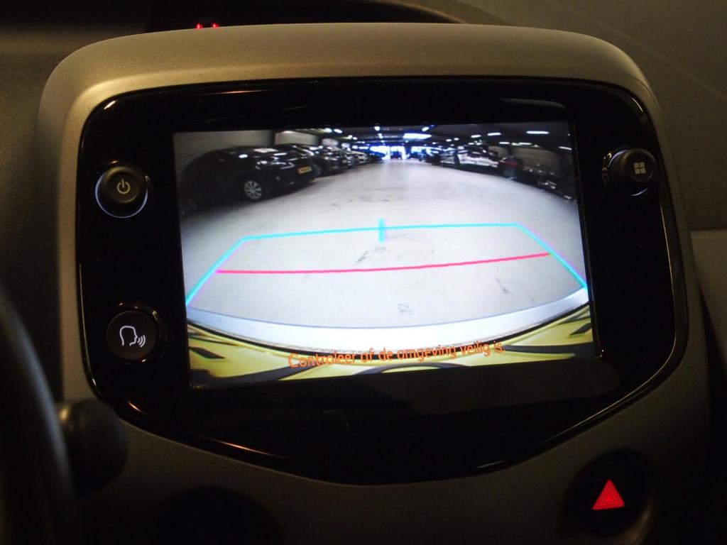 Toyota Aygo 1.0 vvt-i x-joy nl auto, carplay, klimaatcontrole,