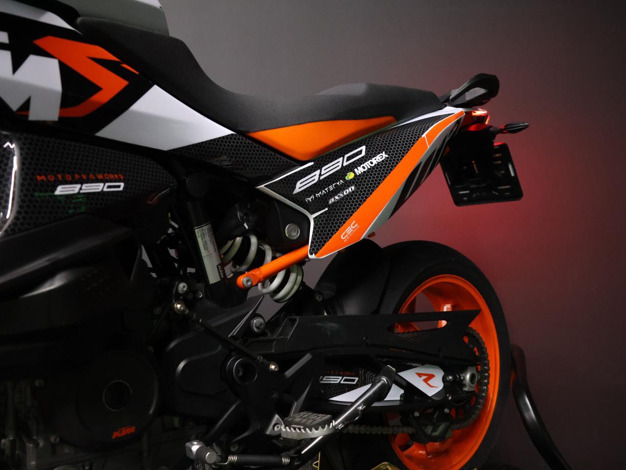 KTM 890 SMT + TechPack | BTW Motor