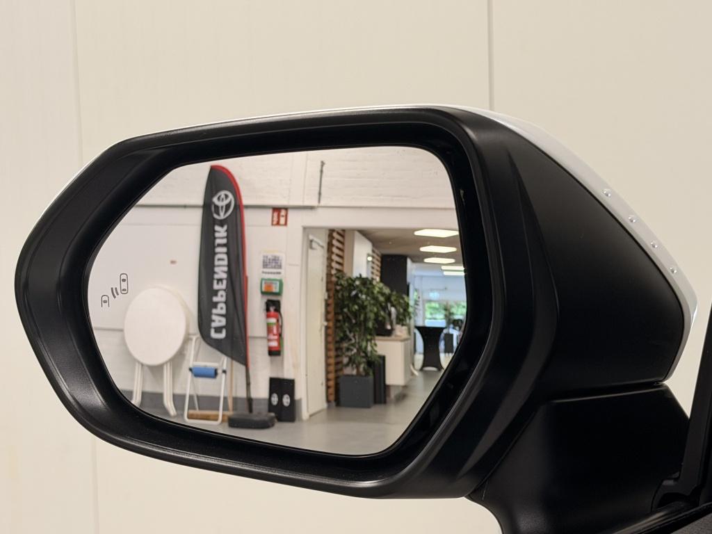 Toyota Yaris Cross 1.5 hybrid first ed| stoel+stuur verw| adap.cruise| trek