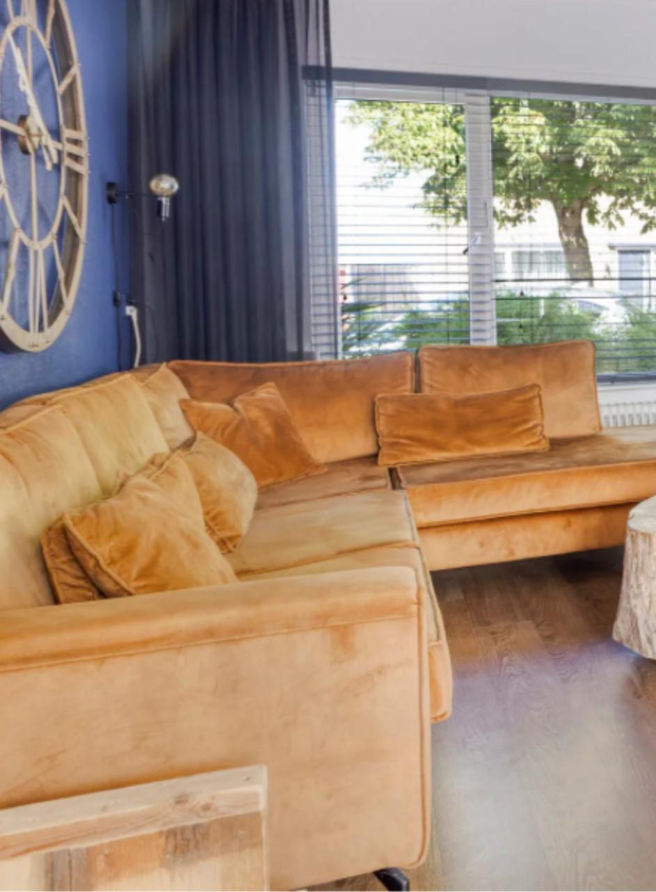 Velours Cognac Hoekbank €299,-