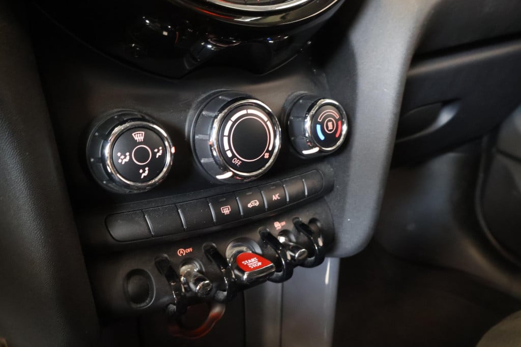 Mini Cooper mini 1.5 nl auto, airco, bluetooth,