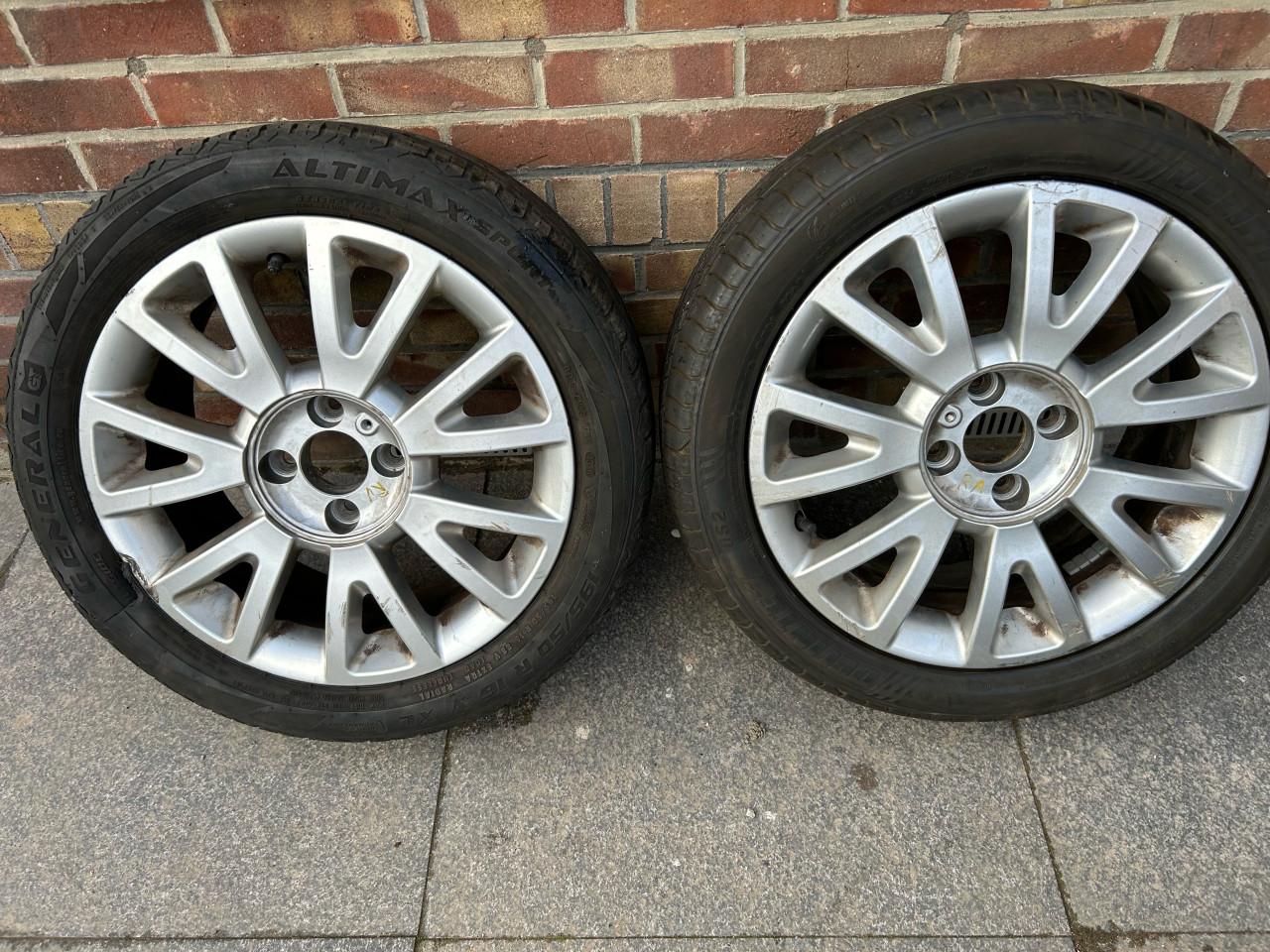 Renault Clio velgen 2 stuks (Beschadigd)