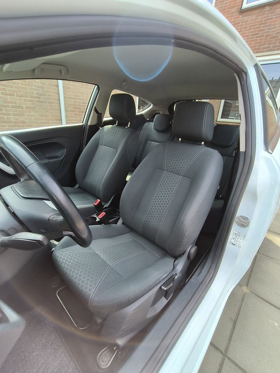 Ford Fiesta wit