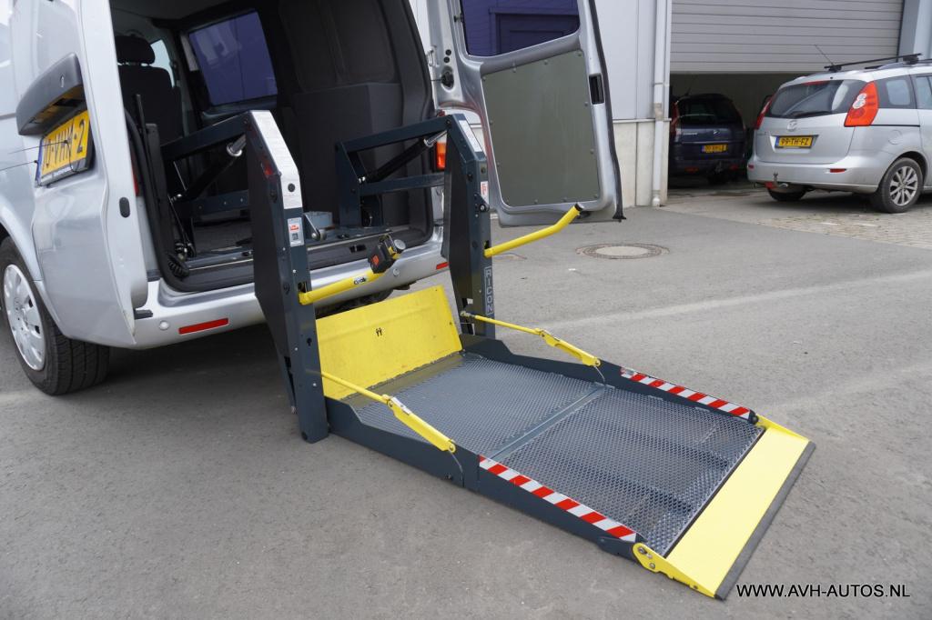 Volkswagen Transporter 2.5 tdi 300 trendline, rolstoelbus!