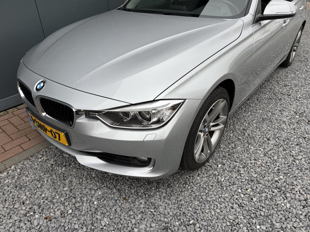 BMW 3-serie 320i 184pk executive sportline sedan
