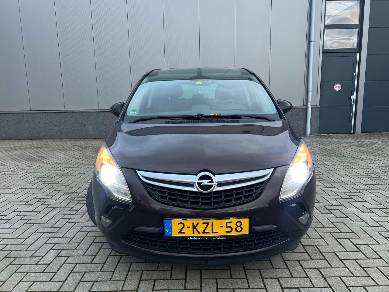 Opel Zafira Tourer 1.6CDTI Cosmo 7zitter