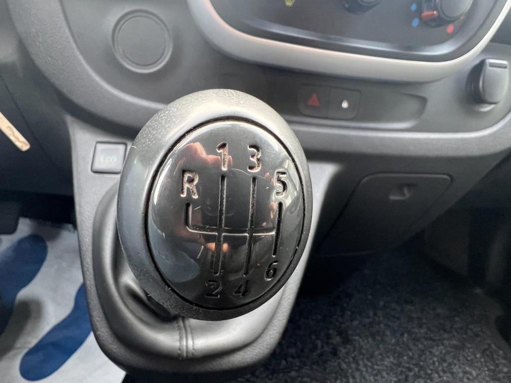 Renault Trafic 1.6 dci t29 l2h1 comfort, camera, navi, trekhaak enz..