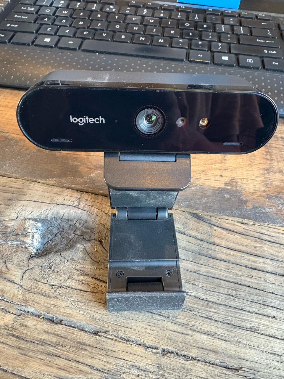 Logitech webcam met klepje en kabel!