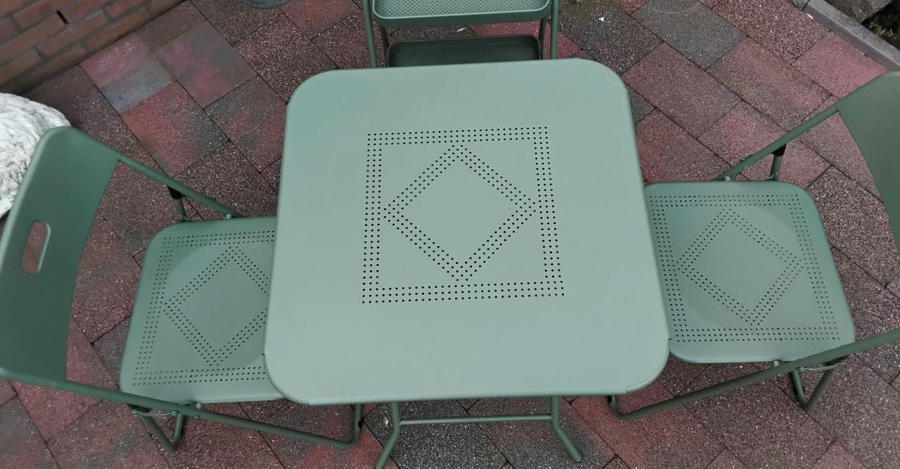 Tuinset nieuw groen nieuw metaal 2 stoelen tafel en bijzettafeltje