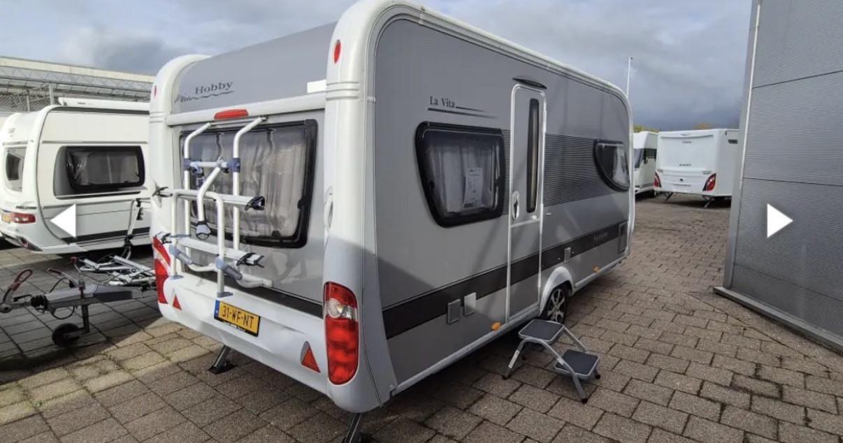Caravan voortent met luifel