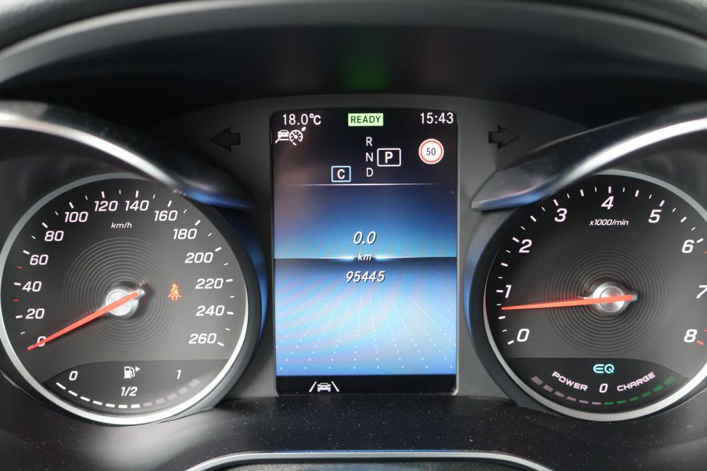 Mercedes-Benz Glc 200 4matic business solution amg l mbux l camera l distro