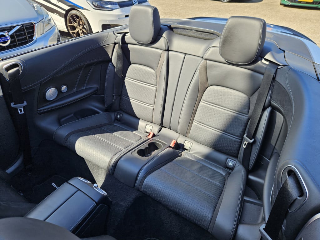 Mercedes-Benz C-Klasse cabrio amg 63 | burmester | carbon ceramic brakes