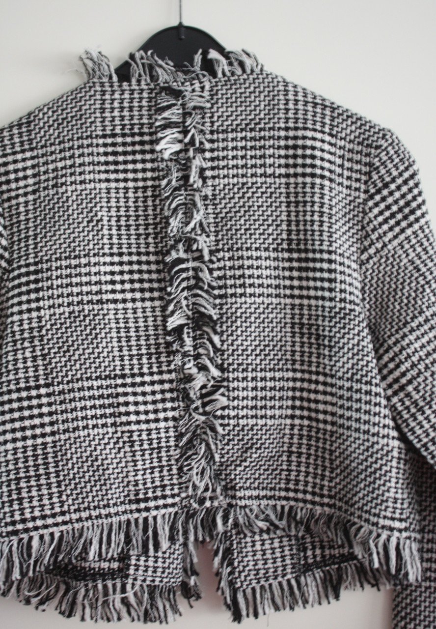 Nieuwe blazer zwart wit geweven gebreid maar m