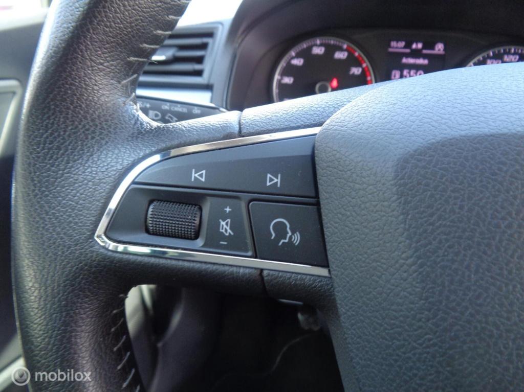 Seat Arona 1.0 tsi style business/airco/ecc/lm velgen/1st eig/pdc/navi/carp