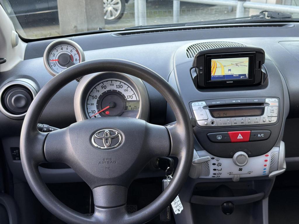Toyota Aygo 1.0-12v comfort navigator