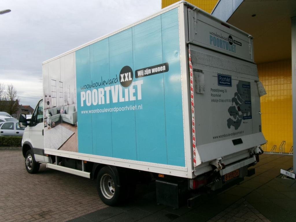 Iveco Daily 35c13 3-zits bakwagen + laadklep euro-5