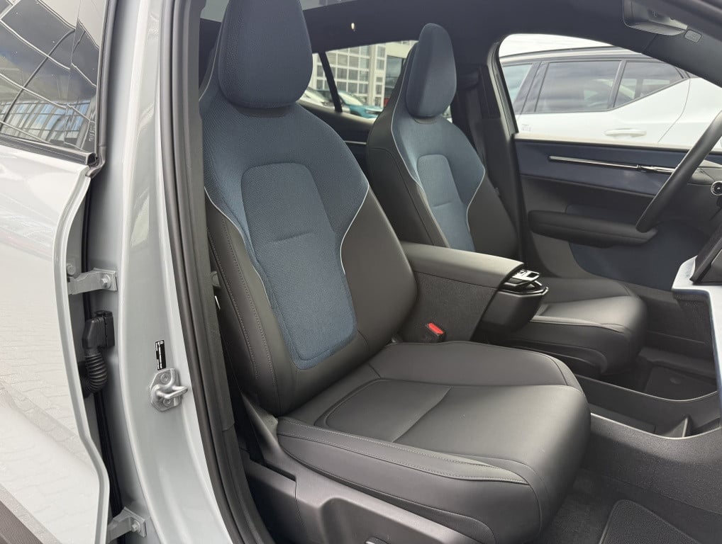 Volvo Ex30 extended range ultra 272pk| panodak| adap.cruise| trekhaak|360ca