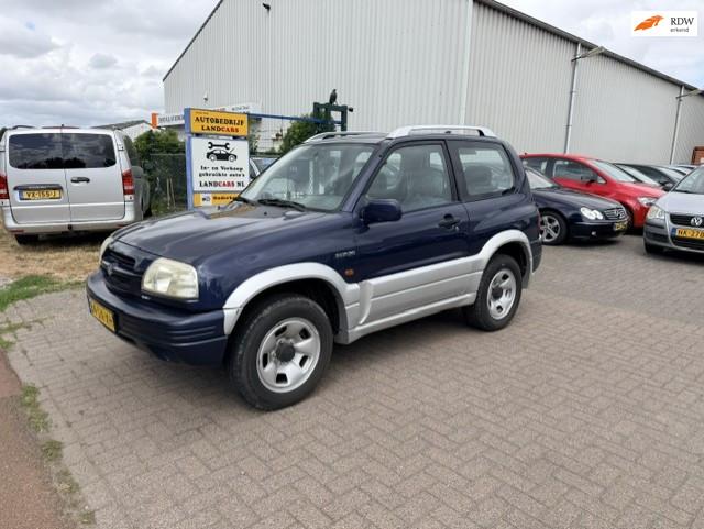 Suzuki Grand Vitara 2.0 metal top