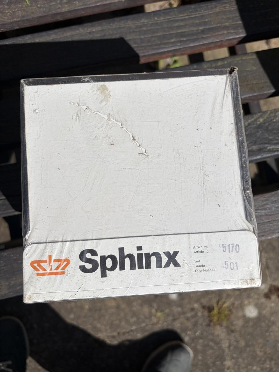 Gratis witte Sphinx tegels af te halen Burgh Haamstede