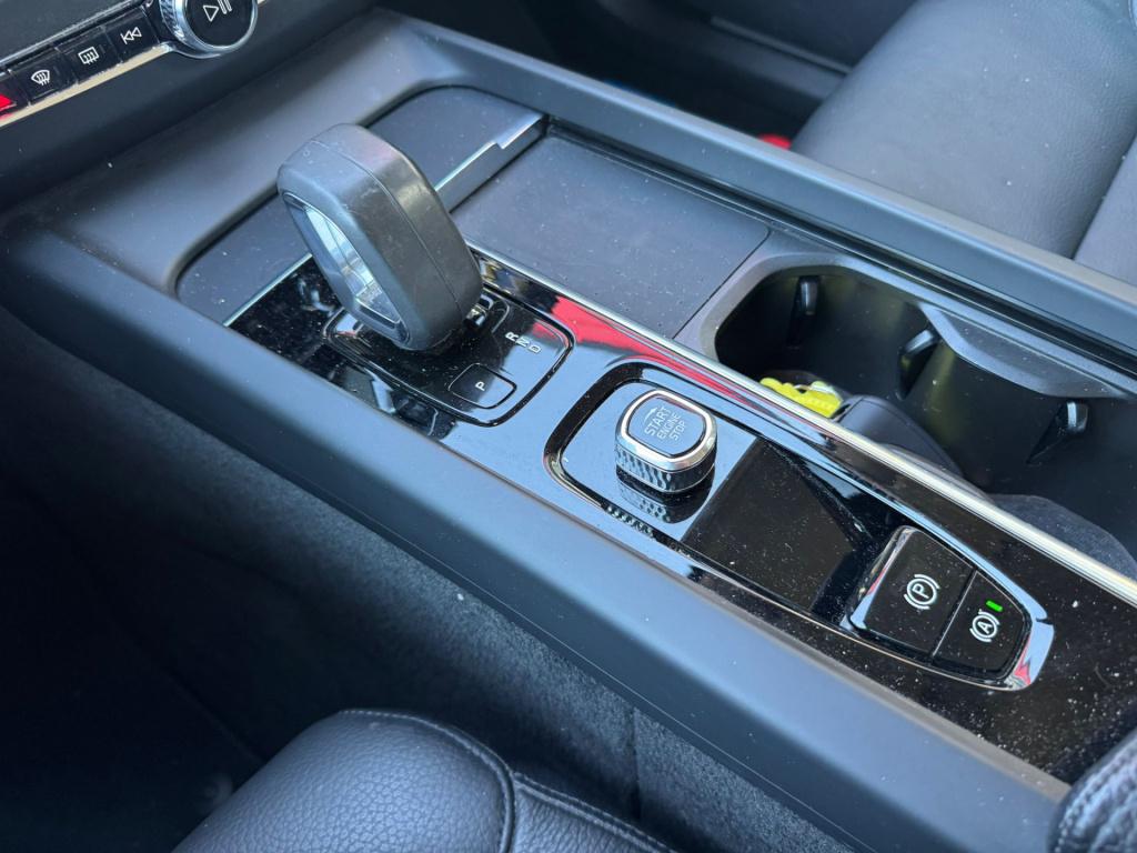 Volvo XC60 2.0 b4 momentum