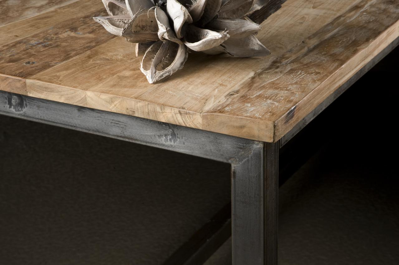 EETKAMERTAFELS MET KARAKTER