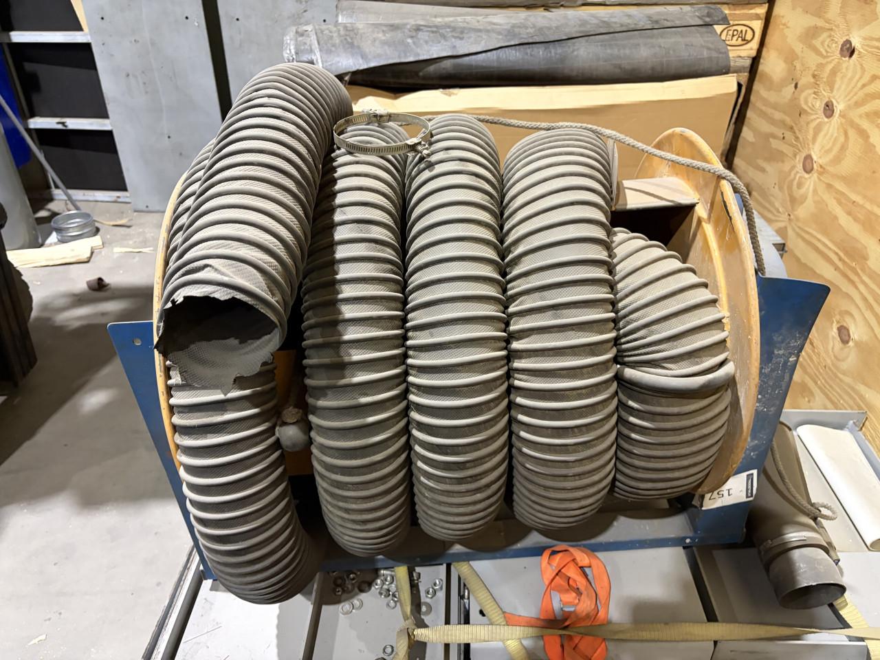 Rookgas haspel auto garage