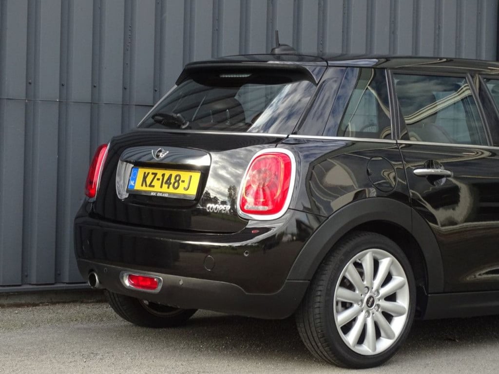 Mini Cooper mini 1.5 chili serious business led | leder | pano