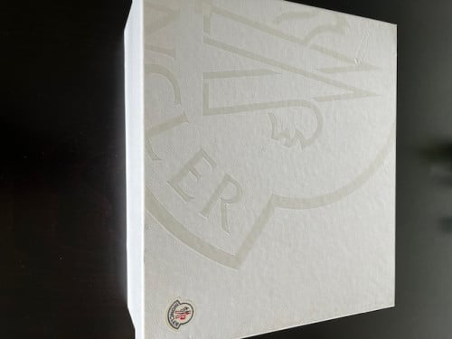 MONCLER damesschoen maat 37