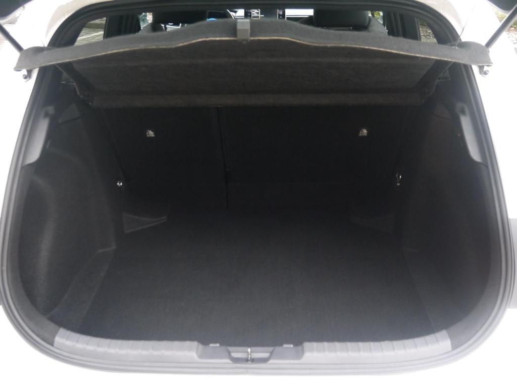 Toyota Corolla 1.8 hybrid dynamic|rijklaar