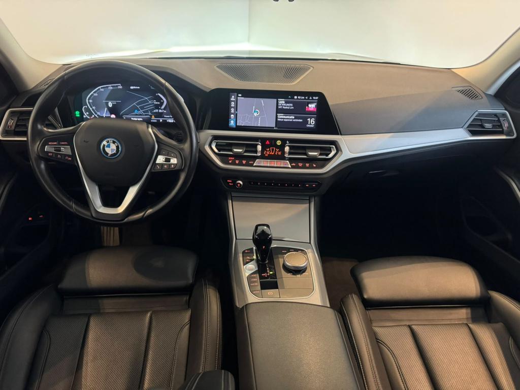 BMW 3-serie touring 320e high executive
