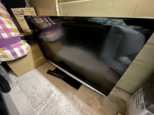 Panasonic TC-32LX85F – 32 inch LCD TV