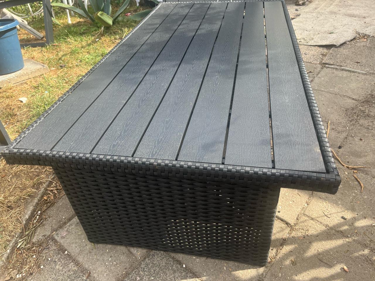 TUINTAFEL(S)