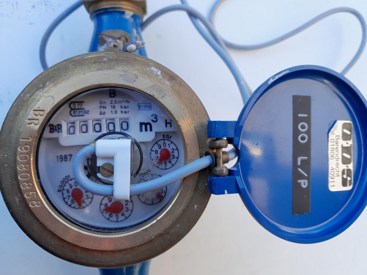 Watermeter messing. Nieuw!  Capaciteit 2,5M3/uur. Met koppelingen 1”