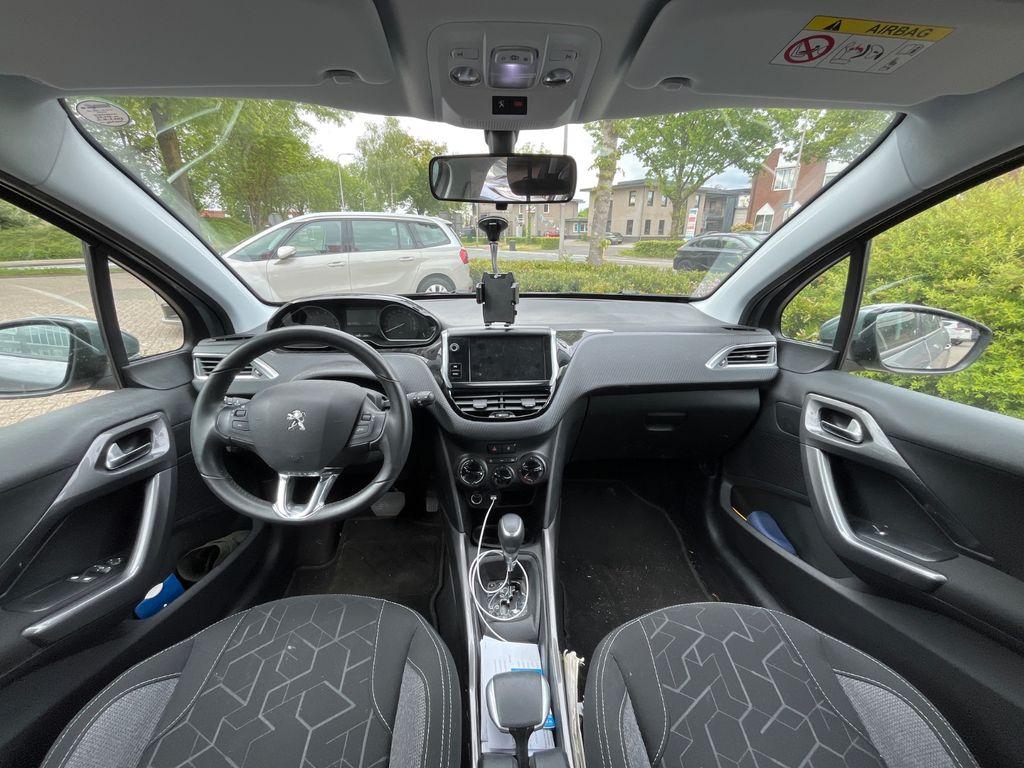 Peugeot 2008 1.2 110pk blue lion eat6 automaat apple carplay & android auto